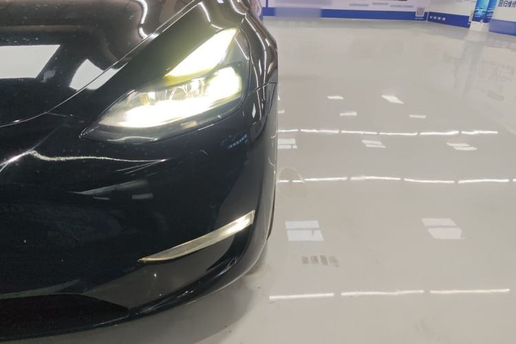 Used Tesla Model Y 2021 Standard Range Rear-Wheel Drive Version