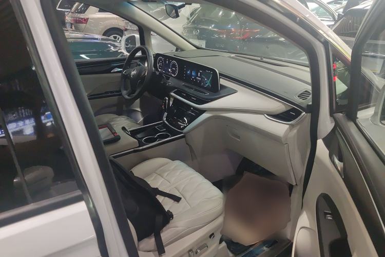 Used Buick GL8 2021 ES Landtrek 653T Comfort Edition Right Front Seat