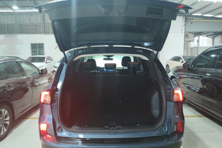 Used Ford Escape 2020 EcoBoost 245 Two-Wheel-Drive Titanium Edition