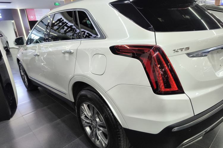 Used Cadillac XT5 2021 28T Luxury Model