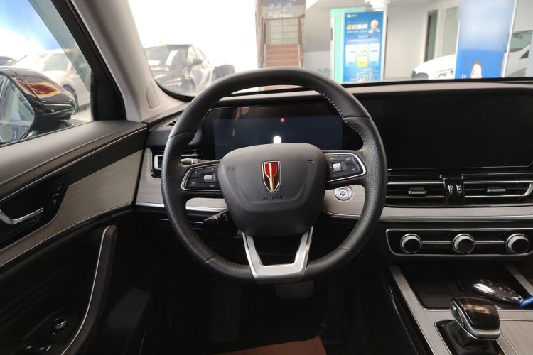 Used Hongqi HS5 2025 2.0T Two-Wheel Drive 600 000-Vehicle Commemorative Edition