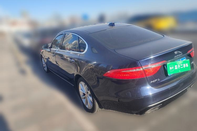 Used Jaguar XFL 2019 XFL 2.0T 250 PS Two-Wheel-Drive Luxury Edition
