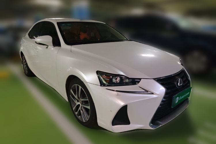 Used Lexus IS 2017 300 Leading Edition
