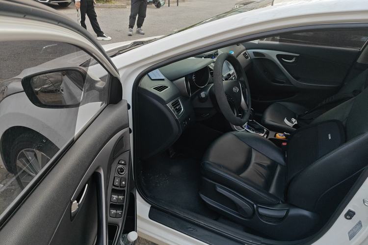 Used Hyundai Elantra (5th Generation / Langdong) 2015 1.6L Automatic Luxury Model Driver Seat