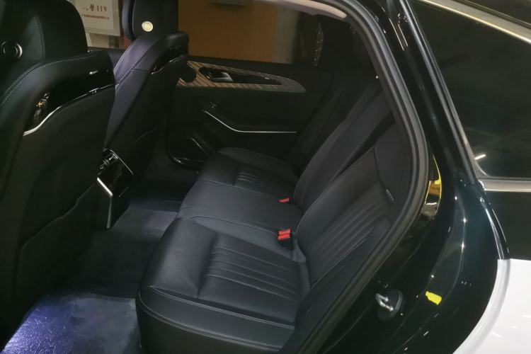 Used Hongqi H9 2022 2.0T Smart Connect Flagship Edition
