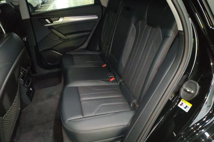 Used Audi Q5L 2025 quattro 45th Anniversary Edition 40 TFSI Sporty and Dynamic Model
