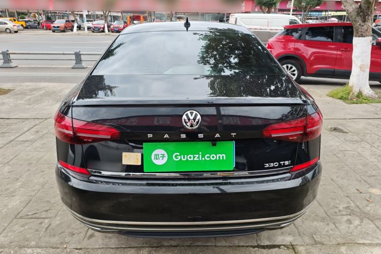 Used Volkswagen Passat 2020 330TSI Luxury Edition China VI