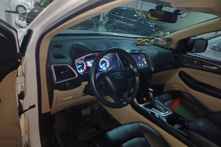 Used Ford Edge 2015 2.0T GTDi Two-Wheel-Drive Elite Edition
