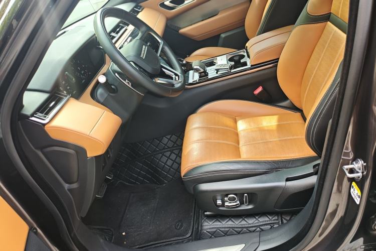 Used Land Rover Range Velar 2022 250 PS Sparkling Heritage Edition Left Front Seat