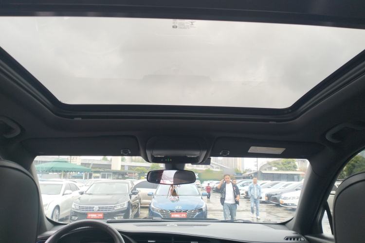 Used Cadillac XT4 2021 28T Two-Wheel Drive Tech Edition Headliner