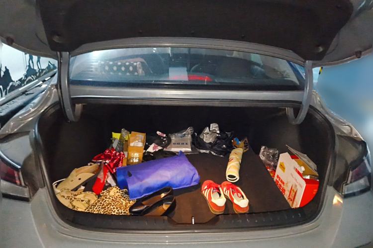 Used Hyundai Elantra 2022 1.5L CVT LUX Prestige Edition Trunk