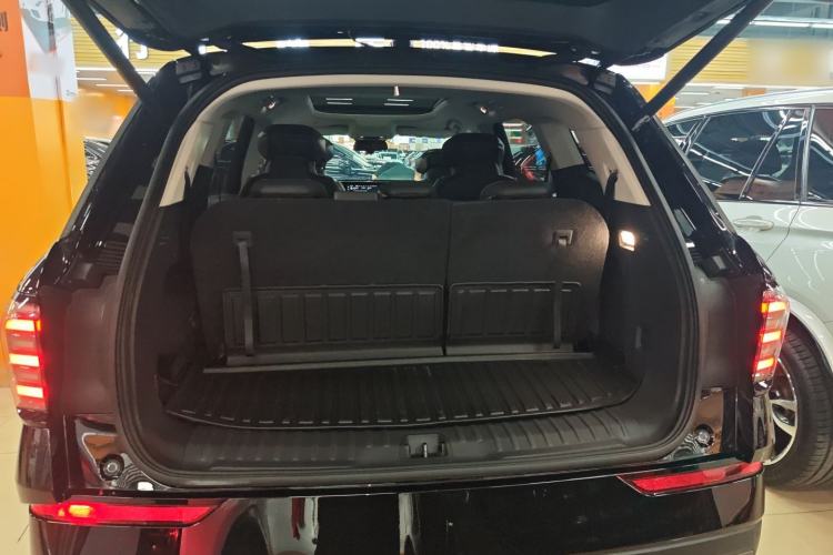 Used Ford Edge 2025 Ford Explorer L 2.0T EcoBoost E-Hybrid Two-Wheel Drive 7-Seater Luxury Model