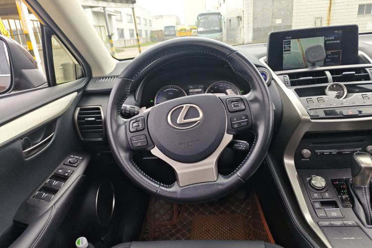 Used Lexus NX 2018 300h Front-Drive FENGSHANG Version China VI Standard Steering Wheel