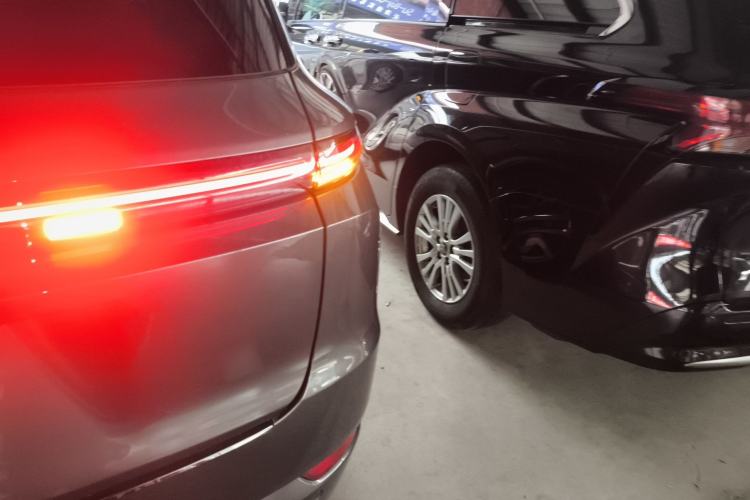 Used Li Auto L9 2022 Max model
