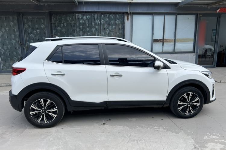 Used Kia kx1 Stonic 2021 1.4L CVT Fun Edition Exterior 12