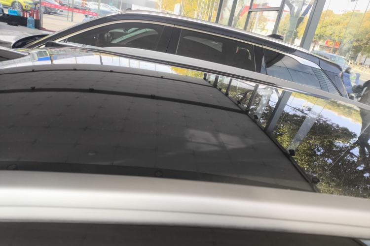 Used Nio ET5T 2025 Model Shadow Package Limited Edition, 75kWh Touring