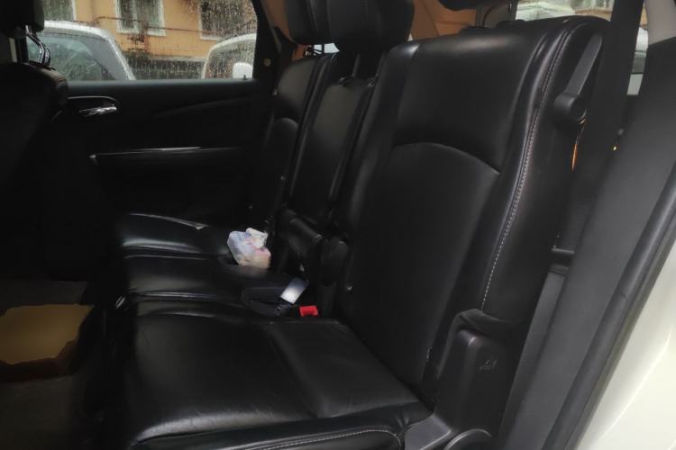 Used Fiat Freemont 2012 2.4L Luxury Edition Left Rear Seat
