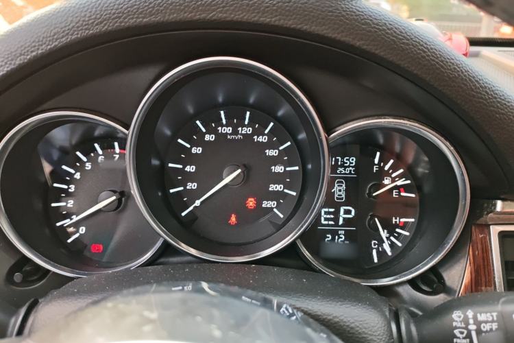 Used Zotye SR9 2017 2.0T Automatic Ultimate Edition
