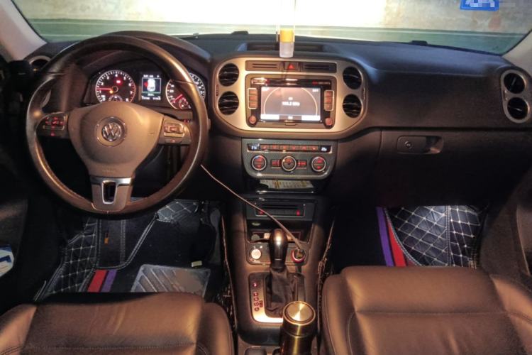 Used Volkswagen Tiguan 2015 1.8TSI Automatic Two-Wheel Drive Luxury Model Center Console