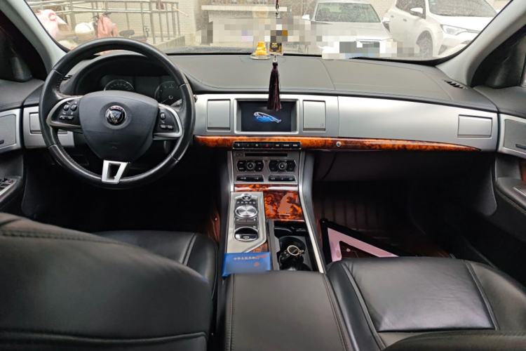 Used Jaguar XF 2014 XF 2.0T Luxury Edition
