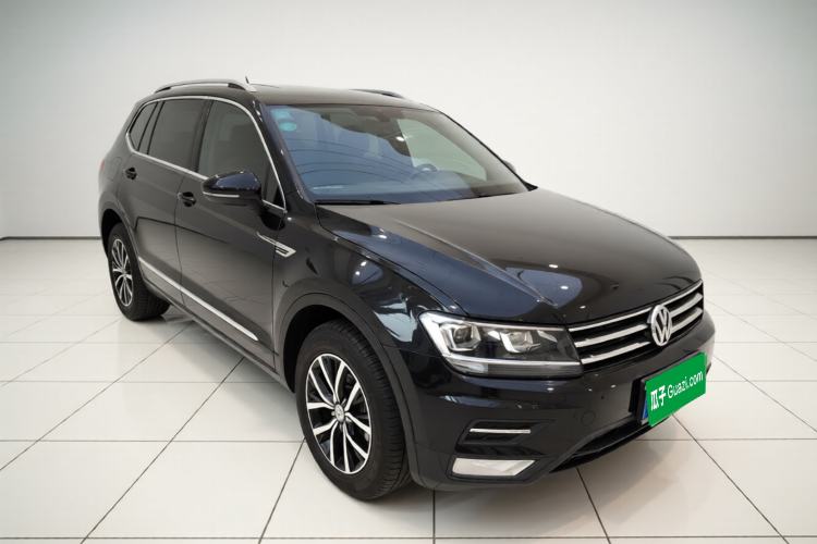 Used Volkswagen Tiguan L 2017 330TSI Automatic Two-Wheel Drive Comfort Edition Exterior 2