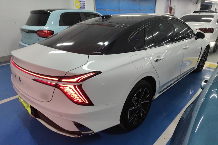 Used Hongqi H6 2024 2.0T ZhiMei Edition