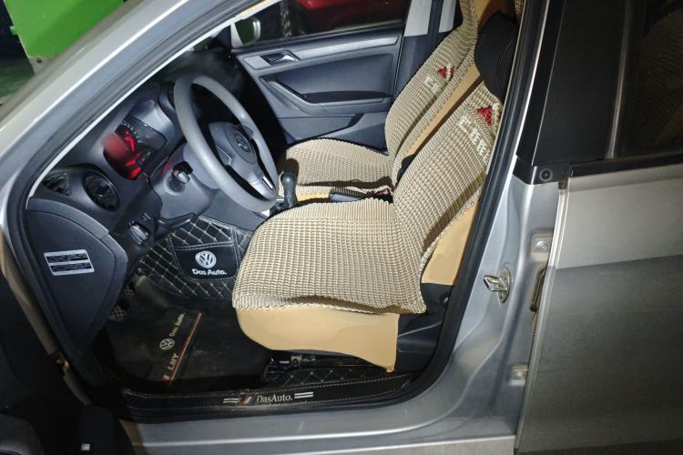 Used Volkswagen Jetta 2015 Value Edition 1.6L Manual Fashionable Style