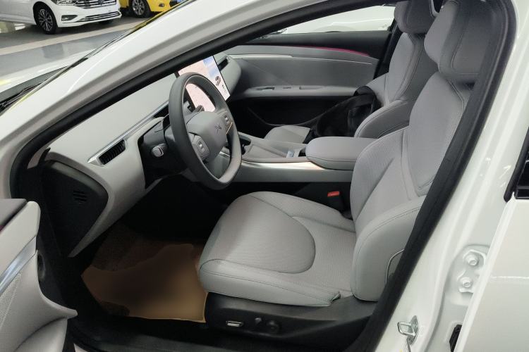 Used XPeng MONA M03 2025 600 with Ultra-Long Range Max Left Front Seat