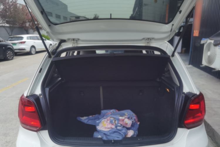 Used Volkswagen Polo 2014 1.4L Automatic Comfort Edition Trunk