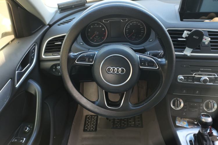 Used Audi Q3 2015 30 TFSI Comfort Model