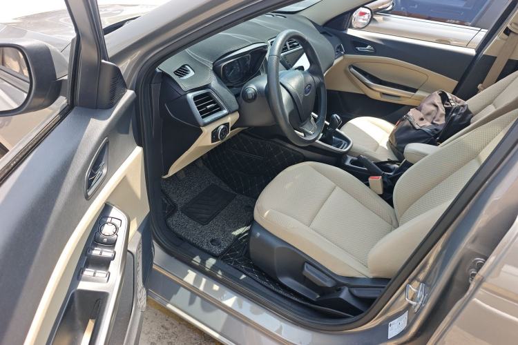 Used Ford Escort 2017 Revised Version 1.5L Manual Comfort Edition