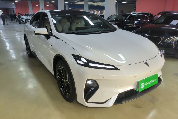 Used Deepal L07 2025 230Max Deep Blue Intelligent Driving AD PRO Range-Extended Version
