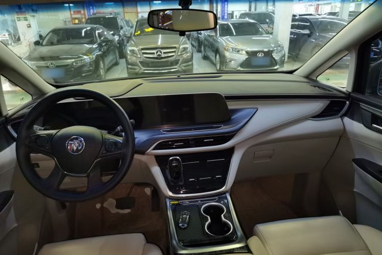 Used Buick GL8 2023 ES Lu Zun Comfort Model Center Console