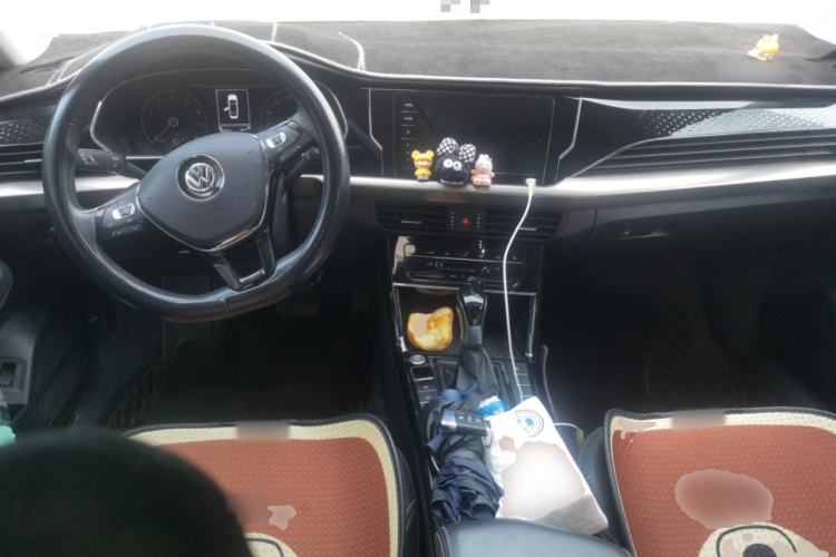 Used Volkswagen Passat 2020 330TSI Elite Edition China VI Center Console