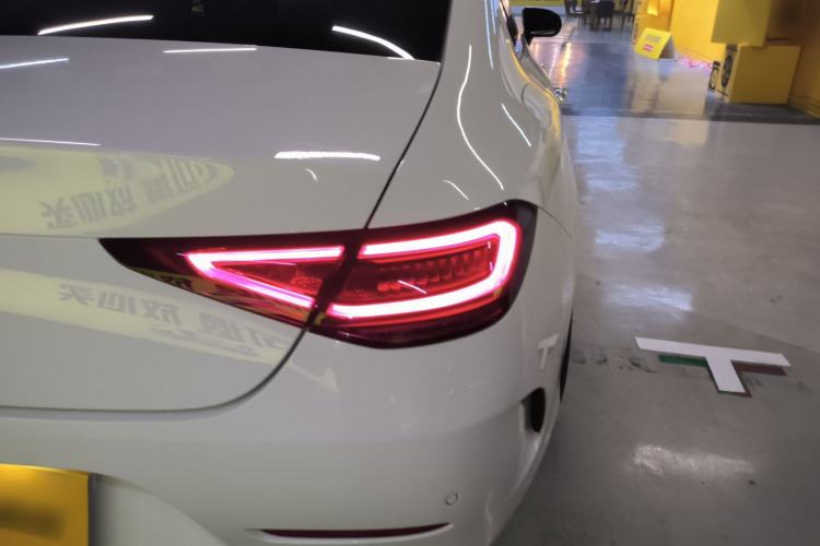 Used Mercedes-Benz CLS 2018 CLS 300 Luxury Model
