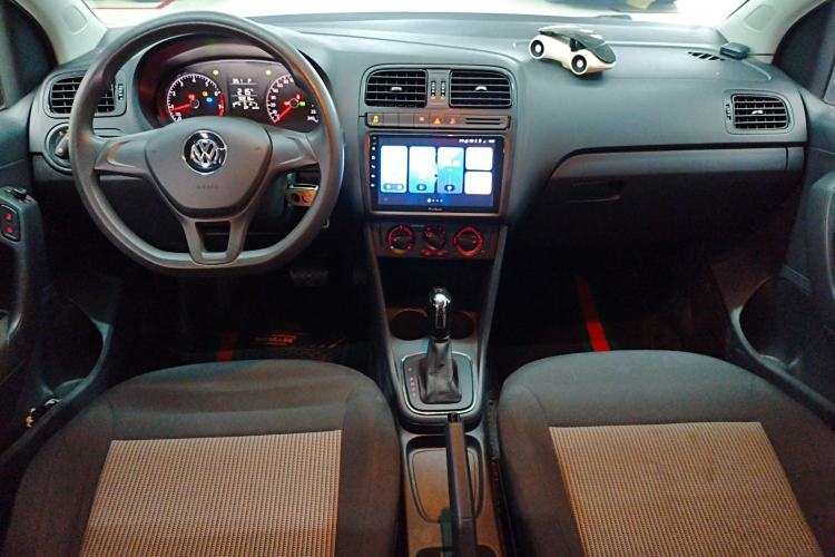 Used Volkswagen Polo 2018 1.5L Automatic Advanced Driving Model Center Console