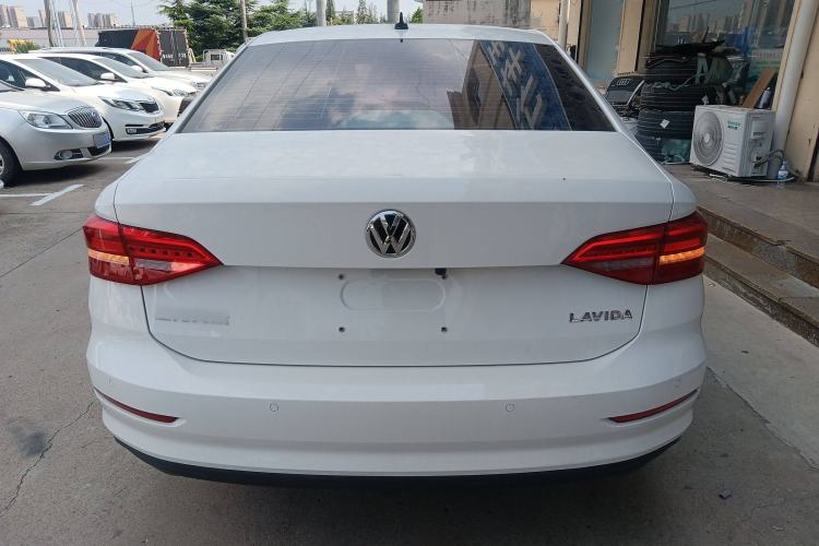 Used Volkswagen Lavida 2019 1.5L Automatic Fashion Edition China VI
