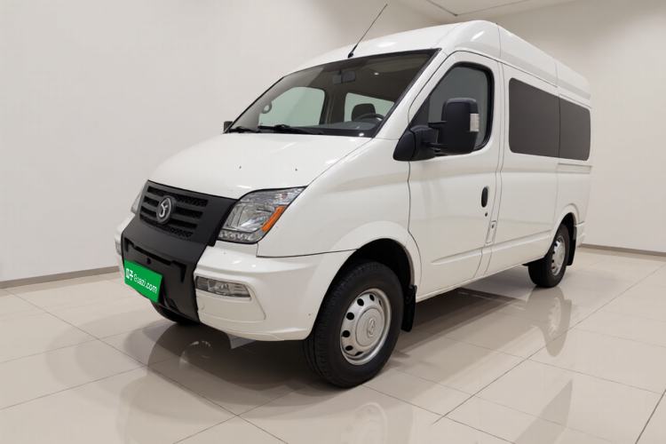 Used SAIC MAXUS Xintu V80 2021 2.0T Manual Classic Aoyuntong Short Wheelbase Mid-Roof 5/6-Seater