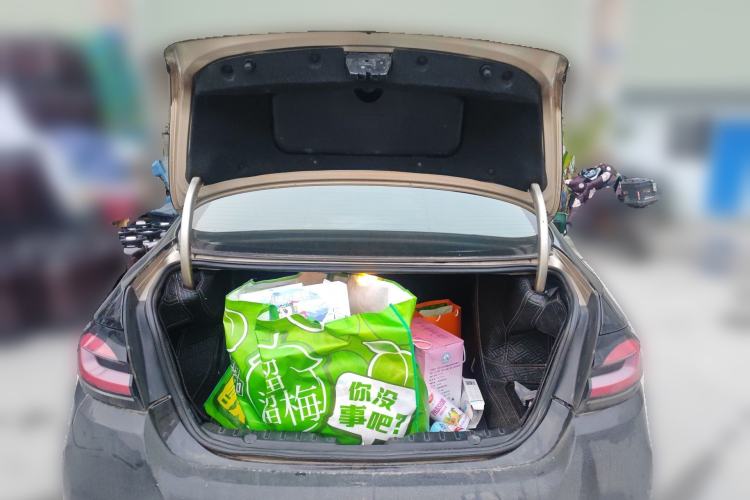 Used BMW 5 Series 2013 525Li Luxury Model
