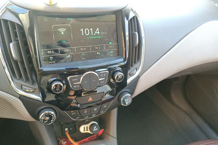 Used Chevrolet Cruze 2015 1.5L Automatic Fashion Navigation Edition