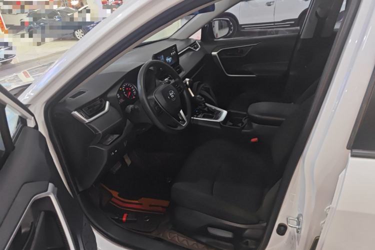 Used Toyota RAV4 2024 2.0L CVT Two-Wheel Drive Urban Edition