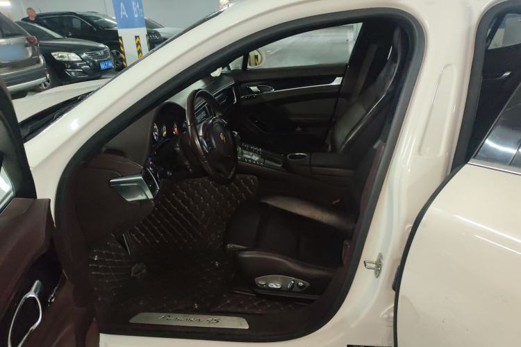 Used Porsche Panamera 2010 Panamera 4S 4.8L
