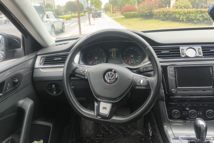 Used Volkswagen Passat 2016 330TSI DSG Luxury Edition