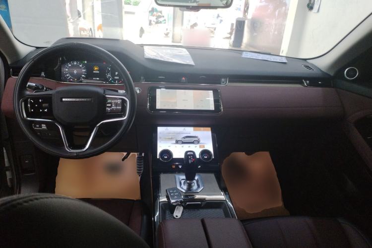 Used Land Rover Range Evoque 2021 Range Rover L 249 PS R-Dynamic SE Luxury Edition Center Console