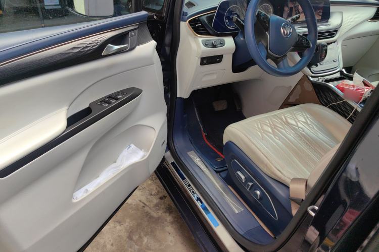 Used Buick GL8 2020 ES Land Cruiser 653T Luxury Edition