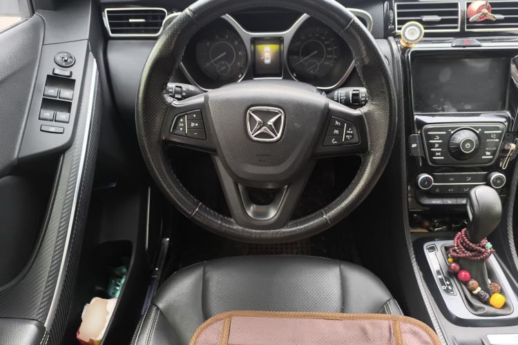 Used JMC Yusheng S330 2016 1.5L GTDi Automatic Two-Wheel Drive Prestige Edition Steering Wheel