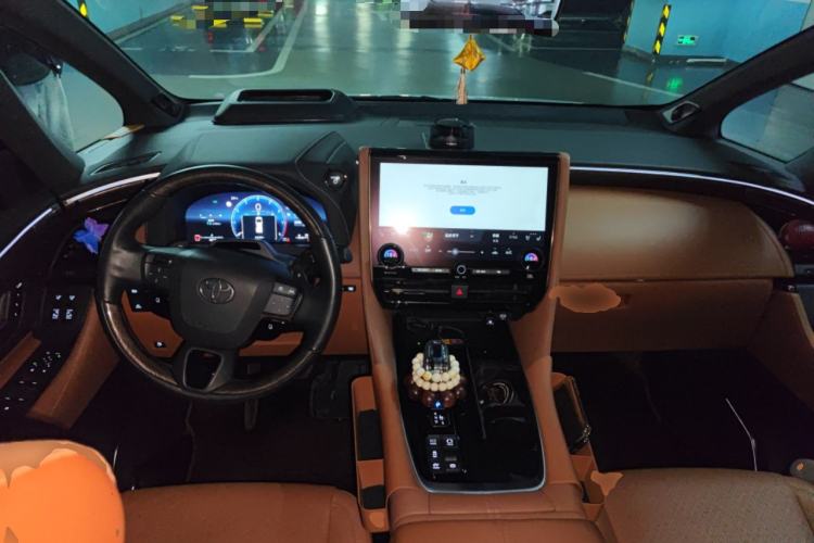 Used Toyota Alphard 2024 Dual-Engine 2.5L Deluxe Edition