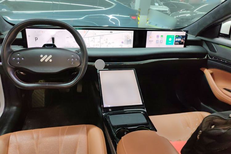 Used IM L7 2022 Pro Model Center Console