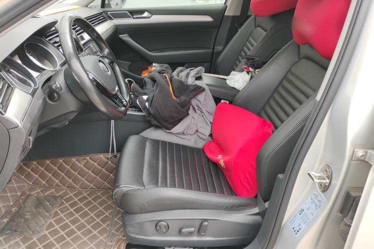 Used Volkswagen Magotan 2019 330TSI DSG Leading Edition China V Standard