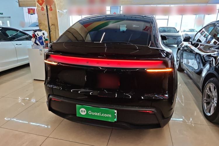 Used Tesla Model Y L 2025 Model Long-Range All-Wheel-Drive Version